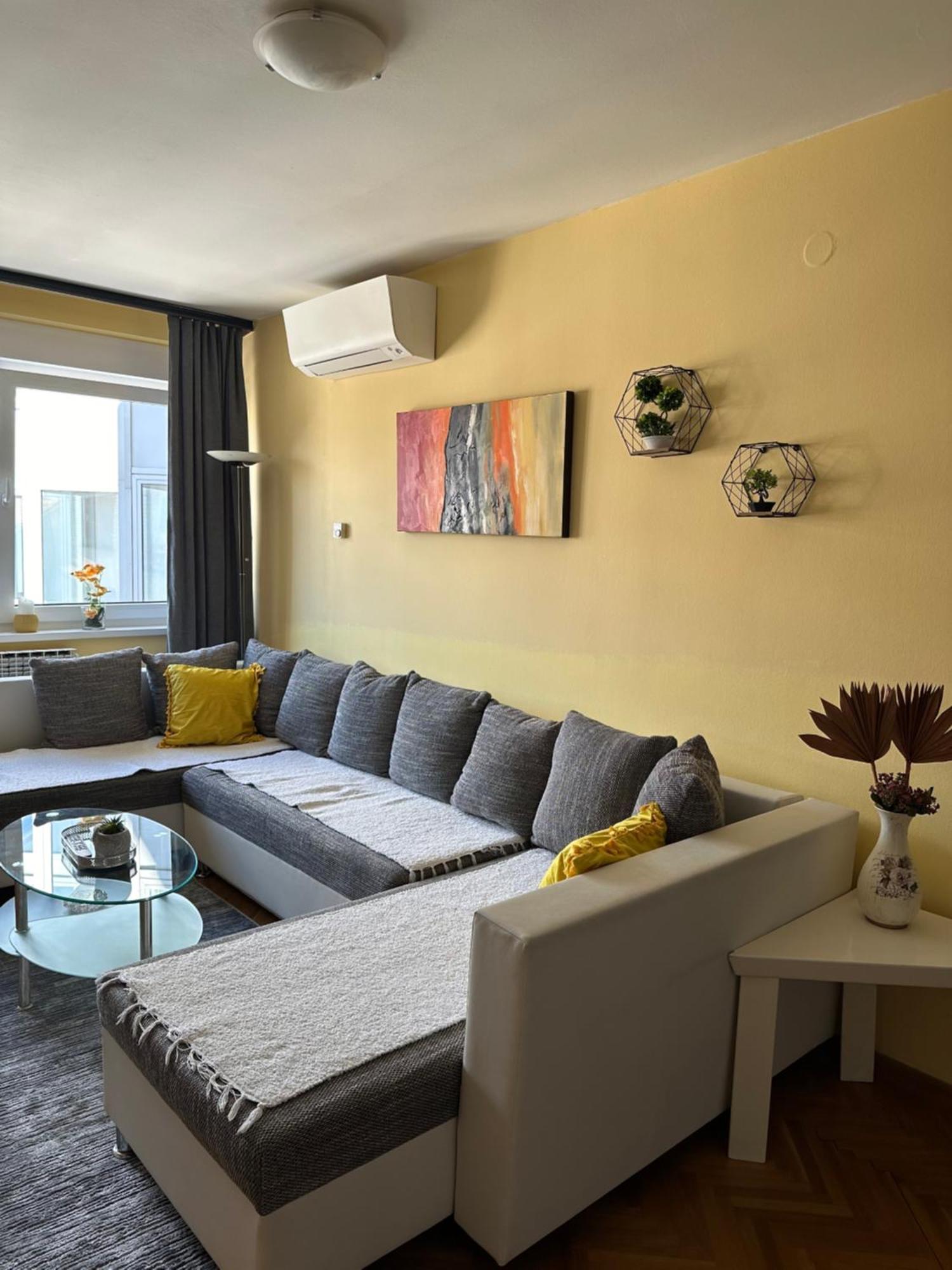 Aurelio Centar Apartment With Balcony And Free Parking SJJ Esterno foto